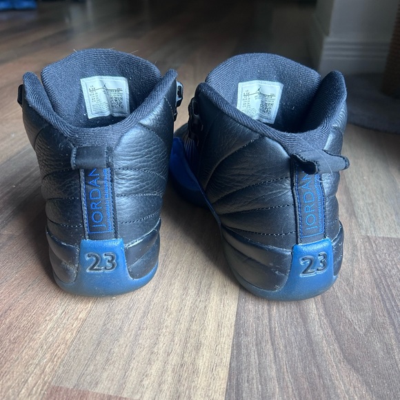 Jordan 12s - Picture 5 of 8